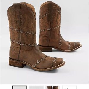Corral Brown Barbed Wire Cowboy Boots (Worn Once) 🛑 Price is Firm